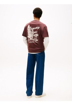 Camiseta Vino De Cuello Redondo Con Gráfico Tommy Jeans