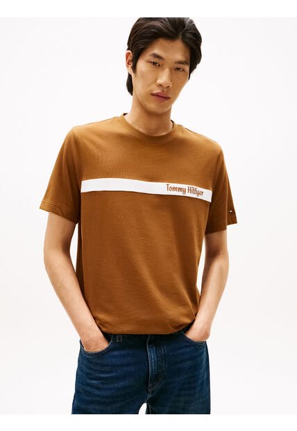 Camiseta Beige Con Diseño De Rayas Gráfica En El Pecho Tommy Hilfiger