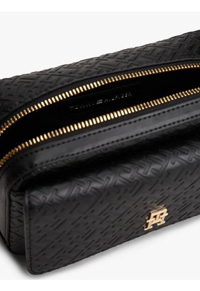 Bolso Negro Camera Bag Con Textura De Monograma TH Tommy Hilfiger