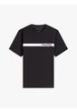 Camiseta Negra Con Diseño De Rayas Gráfica En El Pecho Tommy Hilfiger de Tommy Hilfiger