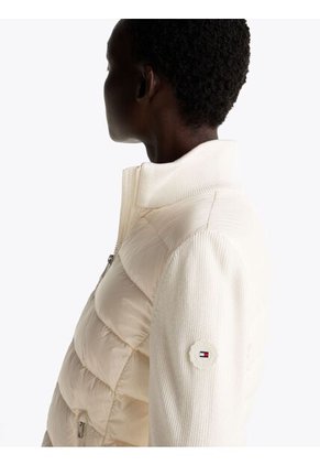 Chaqueta Blanca De Plumón Con Mangas A Contraste