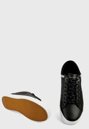 Tenis Negro-Blanco Tommy Hilfiger