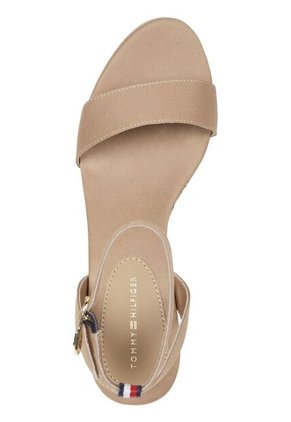 Sandalias Beige De Cuña Media Tommy Hilfiger