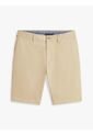 Bermudas Beige Chino Denton En Sarga Con Corte Recto Tommy Hilfiger de Tommy Hilfiger