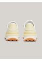 Tenis Amarillo Estilo Running Con Suela Dentada Tommy Hilfiger de Tommy Hilfiger