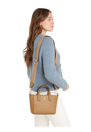 Bolso Beige Tote TH Soft Con Inscripción Tommy Hilfiger