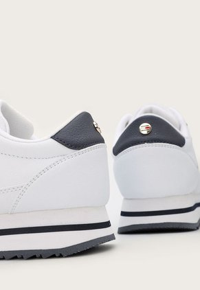 Tenis Lifestyle Blanco-Azul Navy-Dorado Tommy Hilfiger Essential Webbing Runner