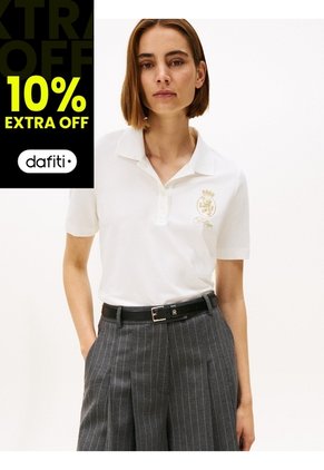 Polo Blanco De Corte Regular Con Escudo Bordado Tommy Hilfiger
