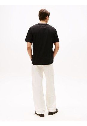 Camiseta Negra Essential De Corte Regular Tommy Hilfiger