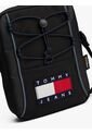 Bolso Negro Reporter Con Correa Cruzada Y Logo Tommy Hilfiger de Tommy Hilfiger