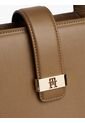 Bolso Café Satchel Con Logo Monograma TH Tommy Hilfiger de Tommy Hilfiger