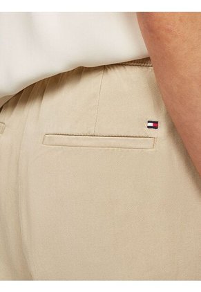 Pantalones Beige Cortos Plisados Tommy Hilfiger