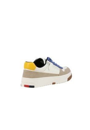 Tenis Multicolor Para Niño De Corte Bajo Con Logo Engomado Tommy Hilfiger