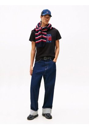 Camiseta Negra Slim Con Logo Gráfico Tommy Jeans