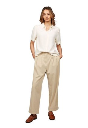 Pantalones Beige Cortos Plisados Tommy Hilfiger