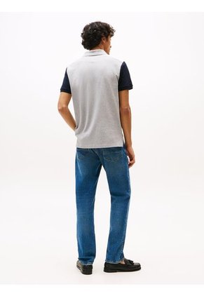 Polo Gris De Corte Regular Con Logo Tommy Hilfiger