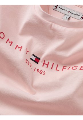 Conjunto Rosa De Camiseta Con Bermudas Essential Tommy Hilfiger