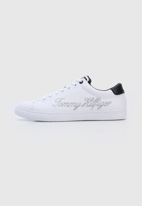 Tenis Lifestyle Blanco-Rojo-Azul Navy Tommy Hilfiger Outline Signature Sneaker