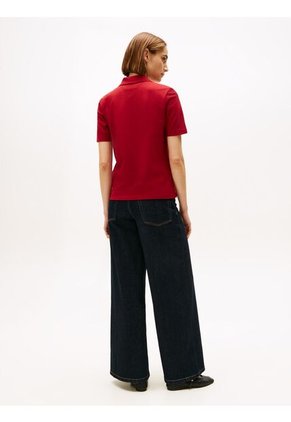 Polo Rojo De Corte Regular Con Escudo Bordado Tommy Hilfiger