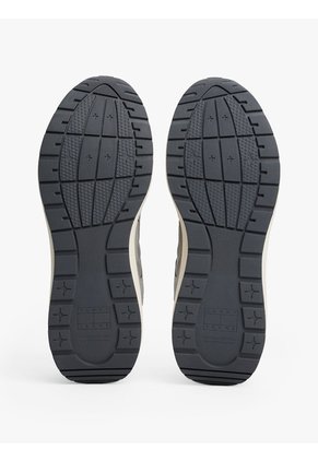 Tenis Gris Con Texturas Mixtas Y Logo Tommy Hilfiger