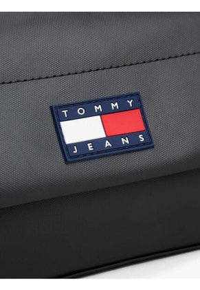 Bolso Negro Cruzado Con Solapa Tommy Hilfiger