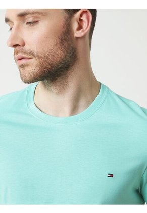 Camiseta Verde Essential Con Logo Tommy Hilfiger