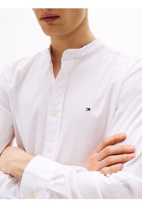 Camisa Blanca De Popelín Con Cuello Mao Regular Fit Tommy Hilfiger