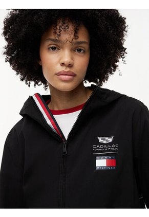 Cortavientos Negro TH X Cadillac Formula 1® Team Con Capota Tommy Hilfiger