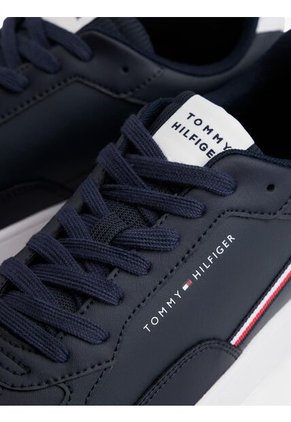 Tenis Azul Marino De Cuero Con Suela De Tacos Tommy Hilfiger