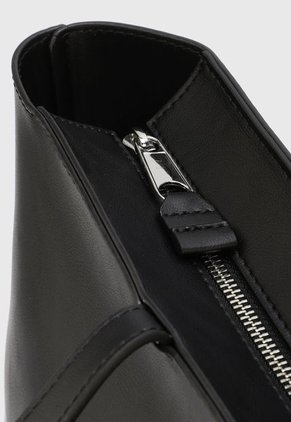 Bolso Negro-Blanco Tommy Jeans