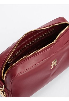 Bolso Rojo De Hombro Con Insignia Del Monograma TH Tommy Hilfiger