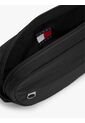 Canguro Negro Cruzado Essential Con Logo Tommy Hilfiger de Tommy Hilfiger