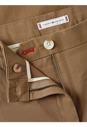 Pantalón Café Chino Con Logo Tommy Hilfiger