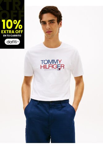 Camiseta Blanca Con Logo Brand Love Estampado En El Pecho Tommy Hilfiger Tommy Hilfiger