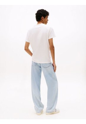 Camiseta Blanca Slim Con Logo Gráfico Tommy Jeans