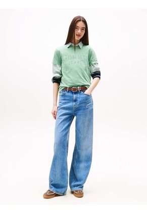 Camiseta Verde Claro De Cuello Redondo Con Escudo Tommy Jeans