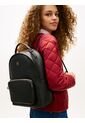 Morral Negro Con Monogramas TH En Bajo Relieve Tommy Hilfiger de Tommy Hilfiger