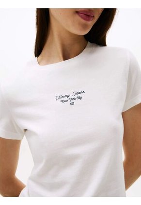 Camiseta Blanca De Punto Con Logo Y Corte Slim Tommy Jeans