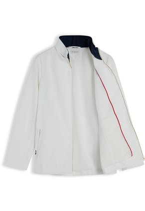 Chaqueta Blanca Yatch Con Cinturón Anudable Y Logo Tommy Hilfiger