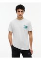 Camiseta Gris De Corte Regular Con Logo Script Bordado Tommy Jeans de Tommy Hilfiger