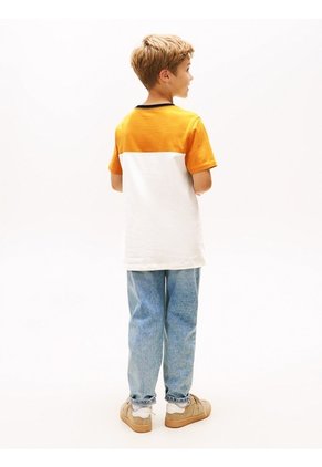 Camiseta Amarilla Con Diseño Colorblock Tommy Hilfiger