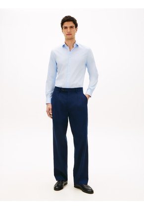 Camisa Celeste De Sarga TH Flex New York Label Con Corte Slim Tommy Hilfiger