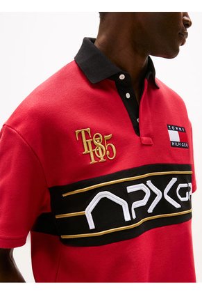 Polo Rojo Amplio Con Logo Colección APXGP Tommy Hilfiger