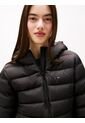 Chaqueta Negra Acolchada De Plumón Con Capota Tommy Jeans de Tommy Hilfiger