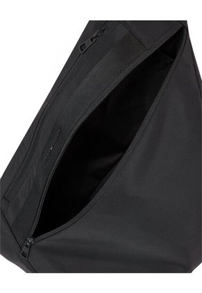 Bolso Negro Cruzado Con Logo Metálico Tommy Hilfiger