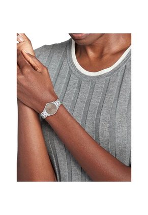 Reloj Tommy Hilfiger Modelo 1782801 Plateado Mujer