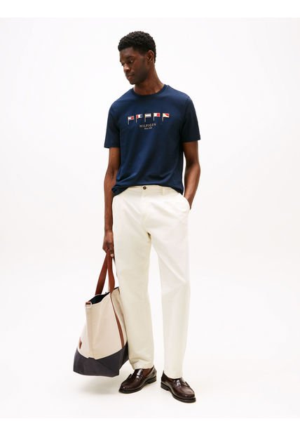 Camiseta Azul Con Cuello Redondo Y Logo Tommy Hilfiger