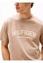 Camiseta Beige De Cuello Redondo Con Logo Gráfico Tommy Hilfiger de Tommy Hilfiger