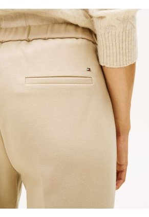 Pantalón Beige Pull On Con Logo Tommy Hilfiger