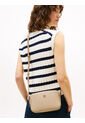 Bolso Beige Im Latam Crossover Tommy Hilfiger de Tommy Hilfiger